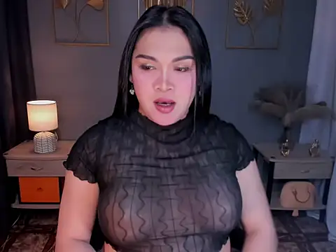 Snapshot of MaxeneCullens chatting on 09/10/25, 07:30 MaxeneCullens online show from 09/10/25, 07:30