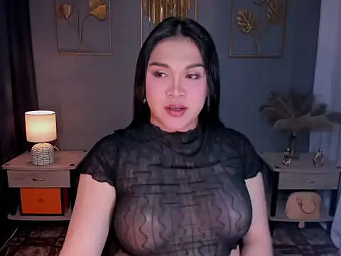 Snapshot of MaxeneCullens chatting on 09/15/25, 04:45 MaxeneCullens online show from 09/15/25, 04:45