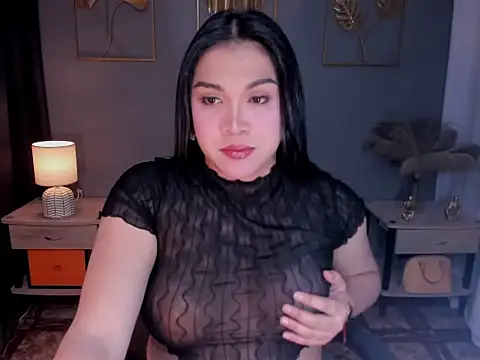 Snapshot of MaxeneCullens chatting on 09/25/25, 04:38 MaxeneCullens online show from 09/25/25, 04:38