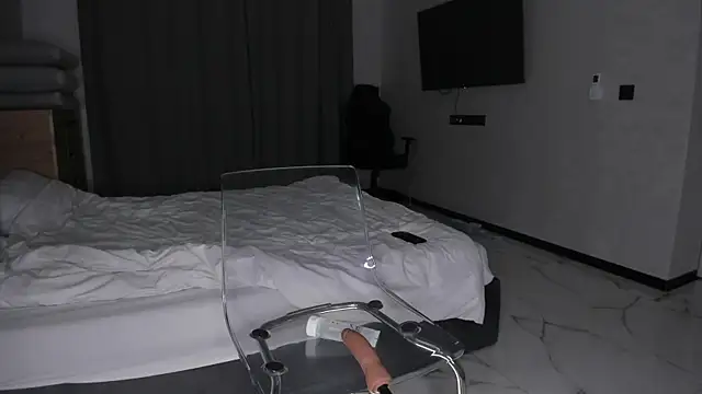 Snapshot of Devil_Minds chatting on 11/07/25, 04:12 Devil Minds online show from 11/07/25, 04:12