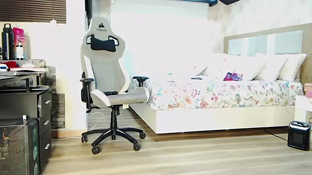 Snapshot of stefializon chatting on 01/17/25, 03:34 stefializon online show from 01/17/25, 03:34