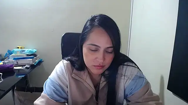 Snapshot of kendall_52 chatting on 02/11/25, 01:41 kendall 52 online show from 02/11/25, 01:41