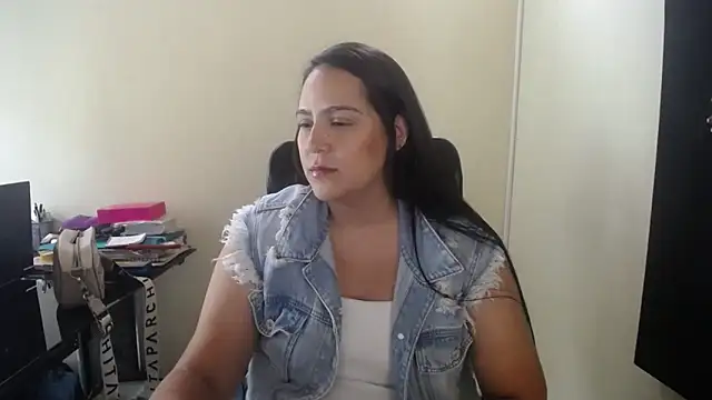 Snapshot of kendall_52 chatting on 09/12/25, 06:08 kendall 52 online show from 09/12/25, 06:08