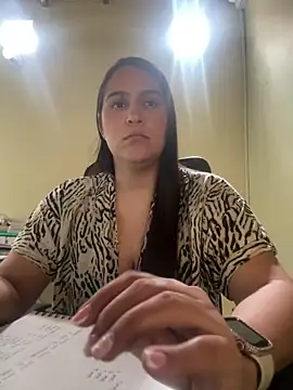 Snapshot of kendall_52 chatting on 01/07/26, 04:20 kendall 52 online show from 01/07/26, 04:20