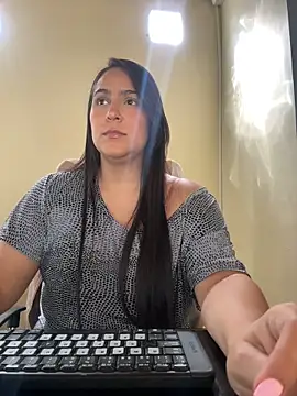 kendall 52 online show from 03/25/26, 02:45