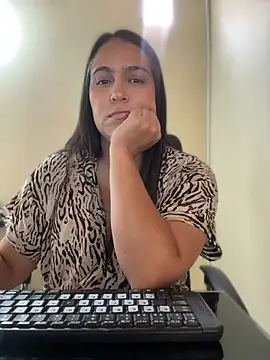 kendall 52 online show from 04/10/26, 04:12