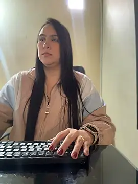 kendall 52 online show from 04/29/26, 02:43