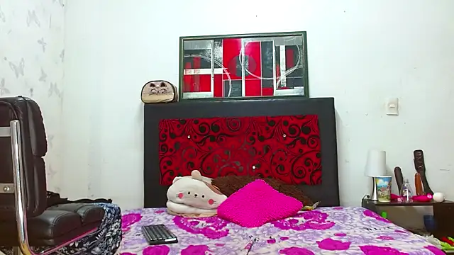 Snapshot of LexiStone_ chatting on 03/17/25, 05:45 LexiStone online show from 03/17/25, 05:45