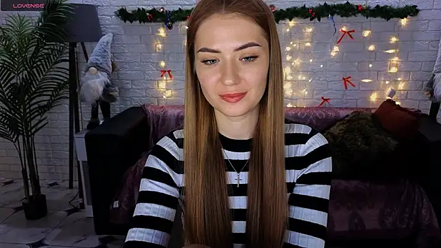 Adelyna Bird online show from 12/22/24, 10:28