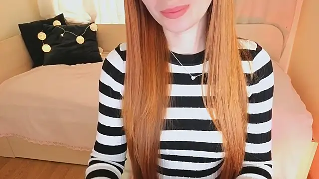 Adelyna Bird online show from 12/18/25, 07:36