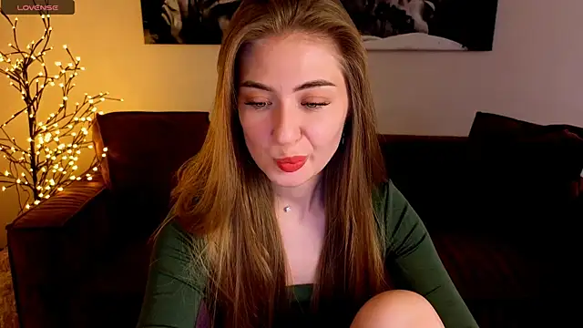 Adelyna Bird online show from 07/17/26, 07:15