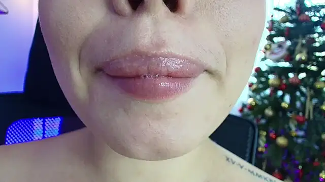 Snapshot of lisbet21x chatting on 01/15/25, 07:12 lisbet21x online show from 01/15/25, 07:12