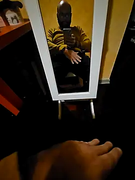 Dolceporco19 online show from 12/01/25, 05:07