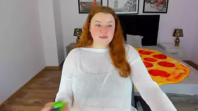 Snapshot of PolinaSalvatore chatting on 12/16/24, 10:40 PolinaSalvatore online show from 12/16/24, 10:40