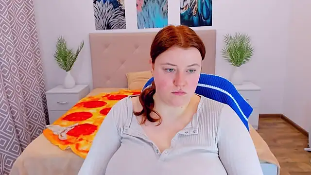 Snapshot of PolinaSalvatore chatting on 12/18/24, 11:02 PolinaSalvatore online show from 12/18/24, 11:02