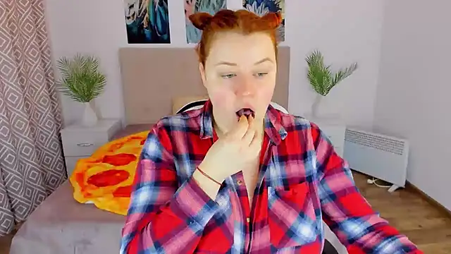 Snapshot of PolinaSalvatore chatting on 01/30/25, 08:54 PolinaSalvatore online show from 01/30/25, 08:54