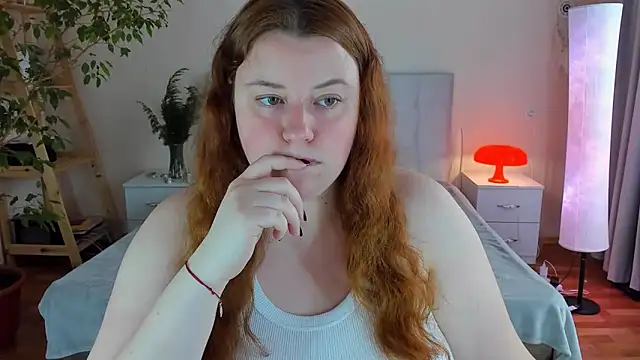 Snapshot of PolinaSalvatore chatting on 10/22/25, 11:32 PolinaSalvatore online show from 10/22/25, 11:32