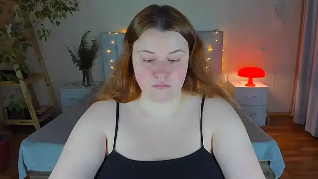 Snapshot of PolinaSalvatore chatting on 11/03/25, 04:41 PolinaSalvatore online show from 11/03/25, 04:41