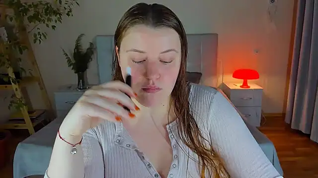 Snapshot of PolinaSalvatore chatting on 11/09/25, 03:54 PolinaSalvatore online show from 11/09/25, 03:54