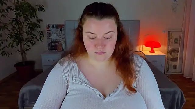 Snapshot of PolinaSalvatore chatting on 06/15/26, 07:38 PolinaSalvatore online show from 06/15/26, 07:38