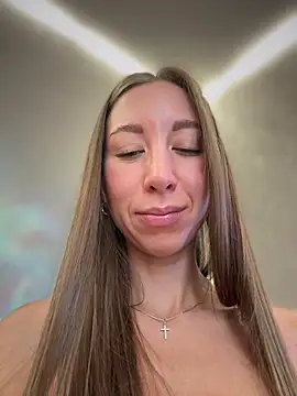 EvaCatt online show from 11/26/25, 04:02