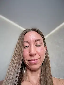 Snapshot of EvaCatt chatting on 07/09/26, 03:32 EvaCatt online show from 07/09/26, 03:32