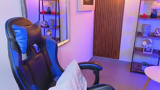 Kenya--Buhle online show from 02/06/26, 06:11