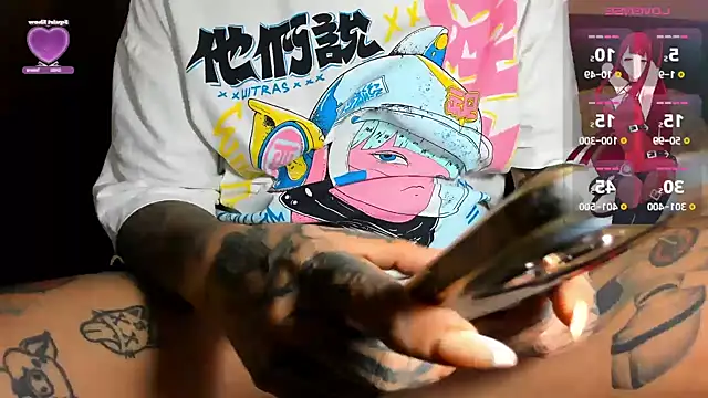 girl tatto13 online show from 04/08/26, 02:44