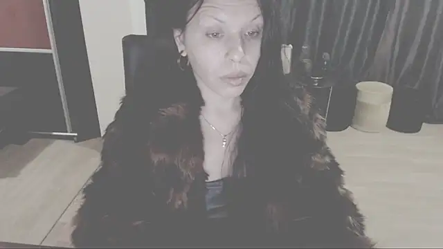 GoldenSasha online show from 12/17/25, 01:22