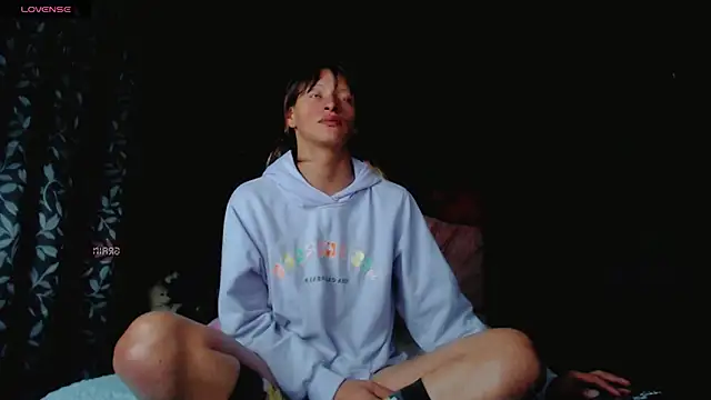 Summer XO online show from 01/23/25, 04:52