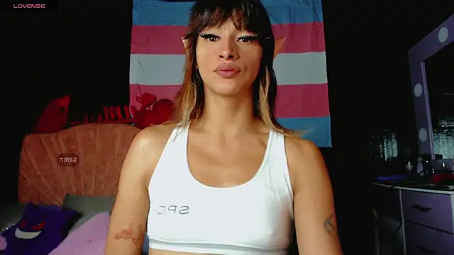 Summer XO online show from 02/18/25, 07:52