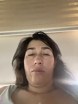 andreaisis2 online show from 02/19/25, 05:16