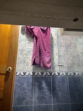 andreaisis2 online show from 10/24/25, 09:11