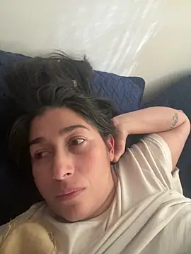 andreaisis2 online show from 05/17/26, 08:27