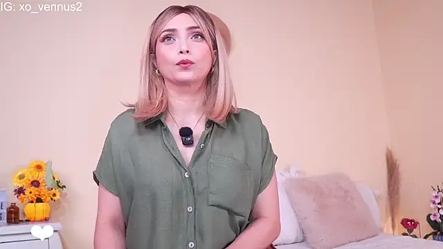 annie22love online show from 02/02/26, 09:57