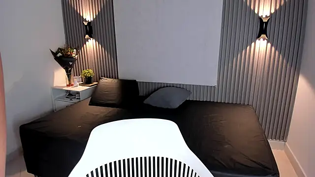 Snapshot of Zafiiraa chatting on 11/03/25, 02:07 Zafiiraa online show from 11/03/25, 02:07