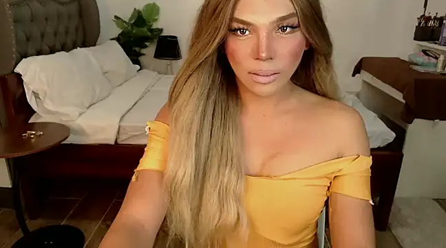 Snapshot of liaa_lurrecams chatting on 12/06/24, 01:55 liaa lurrecams online show from 12/06/24, 01:55