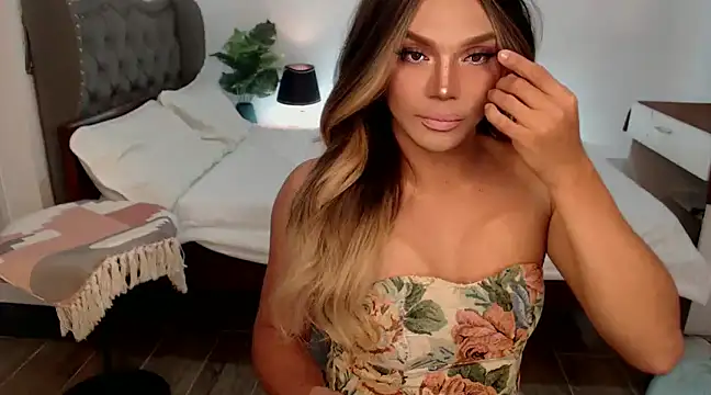 Snapshot of liaa_lurrecams chatting on 01/10/25, 04:01 liaa lurrecams online show from 01/10/25, 04:01