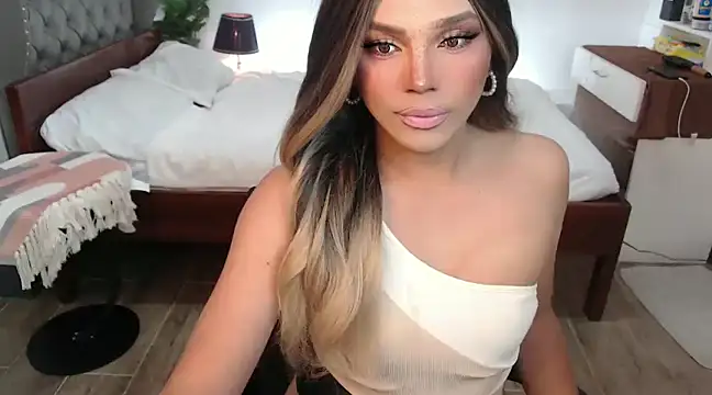 Snapshot of liaa_lurrecams chatting on 03/12/25, 12:47 liaa lurrecams online show from 03/12/25, 12:47