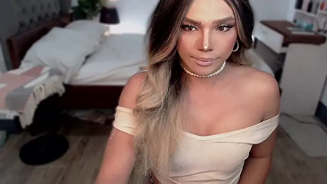 Snapshot of liaa_lurrecams chatting on 10/23/25, 12:26 liaa lurrecams online show from 10/23/25, 12:26