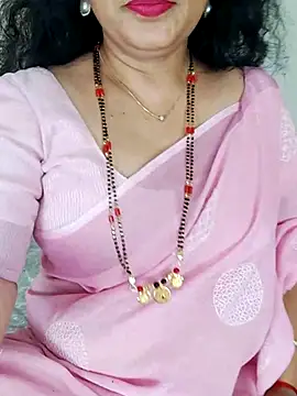 Snapshot of Indian_desi_wife chatting on 07/20/26, 02:26 Indian desi wife online show from 07/20/26, 02:26