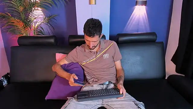 sam bisex online show from 03/23/26, 06:34