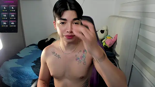 santy7v7 online show from 11/02/25, 01:13