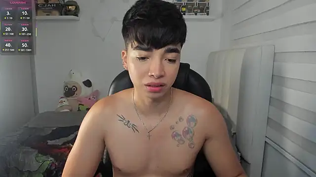 santy7v7 online show from 02/28/26, 01:45