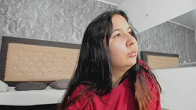 Lia sarahi online show from 11/28/25, 11:46