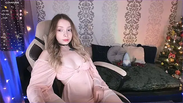 Gentle Tiffany online show from 01/13/25, 01:39