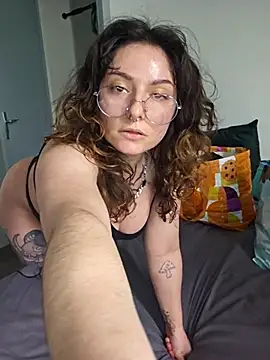 Moxxxie online show from 09/20/25, 02:29