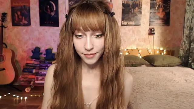 Friendly Ellie online show from 12/21/24, 03:25