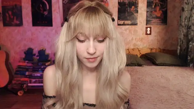 Friendly Ellie online show from 02/12/25, 12:12