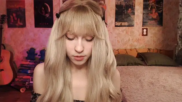 Friendly Ellie online show from 03/10/25, 12:07